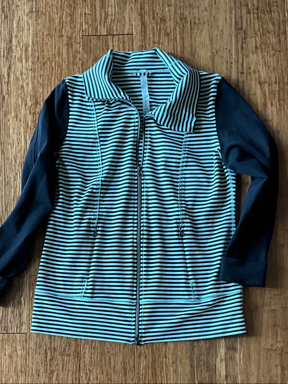 Lululemon Striped black & green Zip-Up Jacket